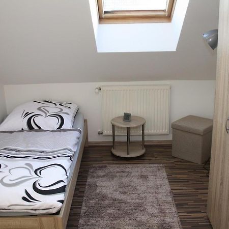 Ferienwohnung Kempf Mandelbachtal Ommersheim Exteriör bild